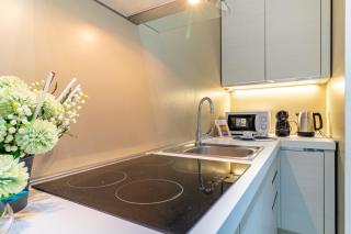 Il quadrato blu by Houset - 4