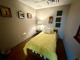 A Place to Stay Reservations Rooms - Bandera - 8