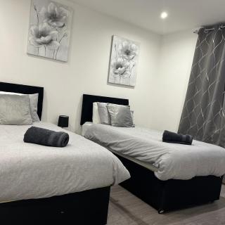 Sleek Sleeps 6 Sunset Views Family friendly - Wallington - 3
