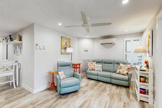 Town of Rehoboth Beach --- The Boxwood House - 21 Wilmington Ave #1E - 9