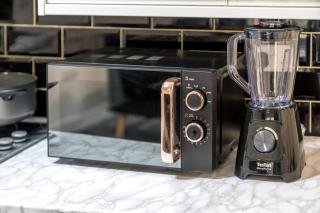 3 Bed- Full Balcony - CloseToO2 & Excel - London - 1