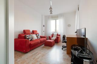 Milano- Lorenteggio Balcony Apartment - Milan - 3