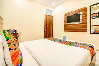 Glitz Hotels New Axis Internatinoal - Nr International Airport Mumbai - Mumbai - 3