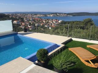 Villa Modro Nebo - Trogir - 0