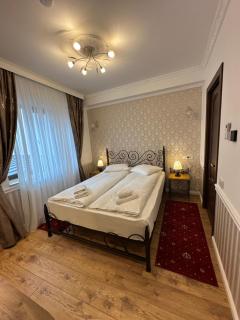 Hotel Boutique Cathedral Plaza Residences room for rent downtown - 4