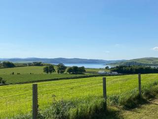 Dunallan Farm Cottage - - 4