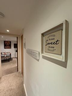 Havilah House- Stunning 2-Bed Apartment by the Beach and Swansea Marina - Swansea - 7