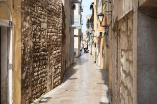 Apartment Kaya Prime Location in Old Town Zadar - Zadar - 3