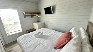 Pet & Family Friendly on the Bay - Bolivar Peninsula - 6