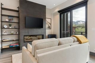 Brand New Mountain Modern Westin Amenities Views - 6