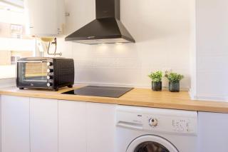 Malaga Hideaway Near Beach - 5