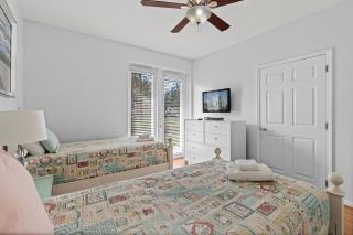 Comfortable 3BR Near Convention Center & Epic Park - 4