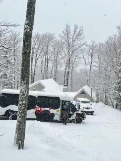 6BD 3BA - Mount Snow VT - Ski-Back Trail - Shuttle - Dover - 3