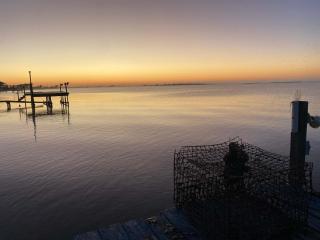 Bayfront Bliss & Great Fishing -Water Views & Beach Nearby - Bolivar Peninsula - 9