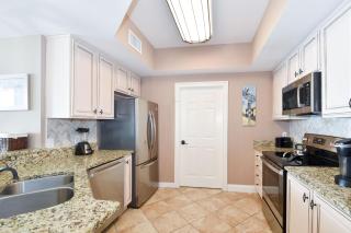 Silver Beach Towers E1005 - Destin - 1