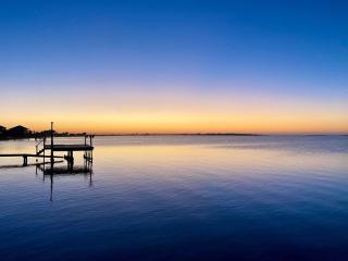 Waterfront on the Bay with Great Fishing - Bolivar Peninsula - 8