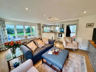 Suzetta Cottage - Seaview - 0