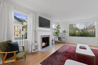 3BR 2BA Ballard Blue, Seattle - 8