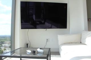 Lux, Spacious 2B Penthouse w/ Stunning Views - Austin - 3