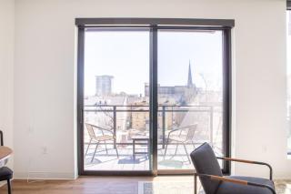 Flexhome East Side 1BR NO4 - with Balcony, Pool, and Gym - Milwaukee - 5