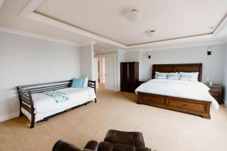 Ocean Views, Spacious Getaway, 5BR, Hot Tub, Sleeps 16 - 5