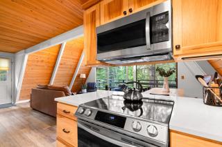 Black Butte Ranch Modern A-Frame Retreat, sleeps 8 - 1