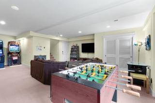 Blue Marlin Arcade and Hot Tub House - 5