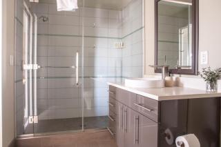 Downtown Luxury 2BR Penthouse Apt - 1