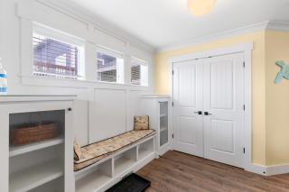 Ocean View, Hot Tub, Sleeps 10 - 9