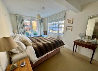 Suzetta Cottage - Seaview - 8