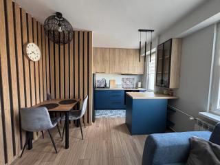 Blue & Wood Studio FV - 6