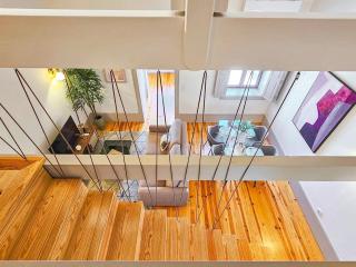 Wood Haven Luxury Duplex Downtown Porto with AC - Porto - 4