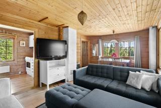 Cottage w Wilderness Feeling 20 min from airport - 3