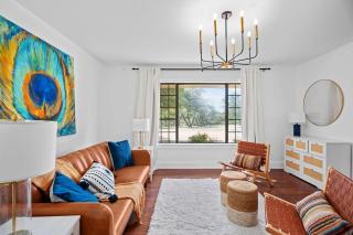 6 BR Hot Tub King Beds Game Room Tiled Showers - 7