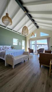 The Lighthouse Loft - 1