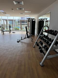 Fully Equipped Studio Prime location with Pool & Gym - 7