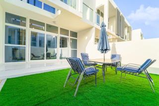 Cozy 2BR Villa in Damac Hills 2 by deleguest - 9