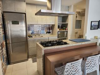 Apartamento com Varanda Gourmet Integrada no Edifício Costa Azure Próximo às Praias de Riviera e Itaguaré - Bertioga - 1