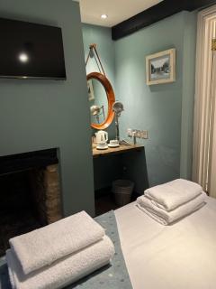 The Golden Pheasant Inn - 1