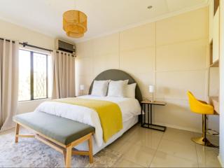 Modern Executive Stay - Upington - 4