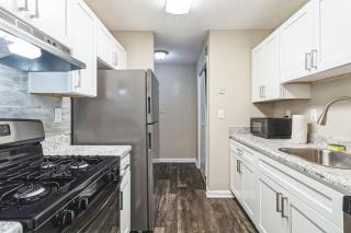 Park At London F5 I Spacious 2 Bed 2 Bath - Ellenwood - 8