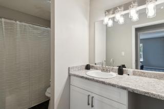 Park At London F5 I Spacious 2 Bed 2 Bath - Ellenwood - 7