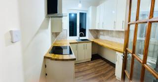 Cosy stay in Coventry - 2
