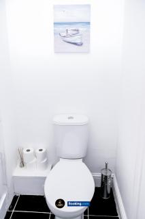 Central and Cozy 2BR By LS2G Short Lets & Serviced Accommodation Greater London With Free WIFI - Londra - 9