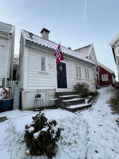 Unique 200-year old tiny house in Old town - 6