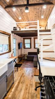 Tiny Home - Cozy Farm Stay - Wood-Fired Sauna - Qualicum Beach - 1