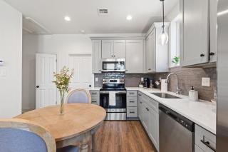 NEW Vermillion House KING Bd Cajun Luxury Book Now - 7