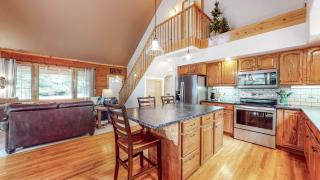 Huckleberry's Hideaway - Hot tub - WiFi - Fireplace - Parking - Clubhouse - McCall - 9