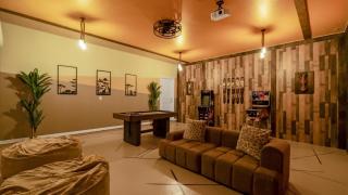 Family Home w Cinema, Pool & BBQ Clermont - 2