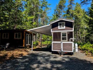 Tiny Home - Cozy Farm Stay - Wood-Fired Sauna - Qualicum Beach - 7